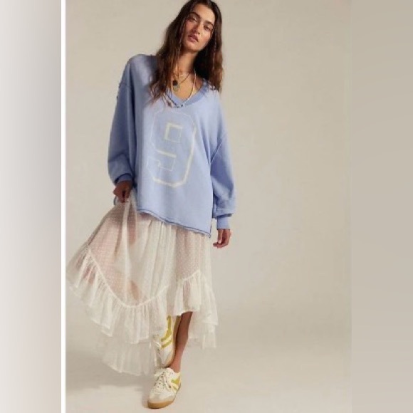 We The Free Sweaters - We The Free Venice V-Neck Graphic Sweatshirt Number 9